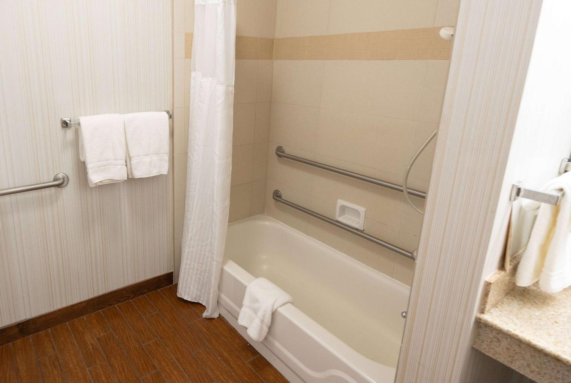 Wyndham Garden New Orleans Airport Hotel Kenner Eksteriør billede